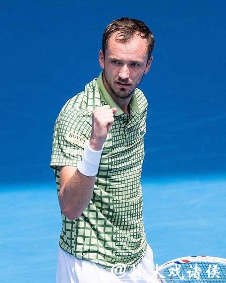 澳网|时隔370天再次品尝大满贯胜利,梅德韦杰夫闯过首轮终结颓势 澳网|时隔370天再次品尝大满贯胜利,梅德韦杰夫闯过首轮终结颓势